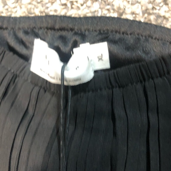 NWT Spaghetti Strap Pleated Romper Size XL - Picture 5 of 6